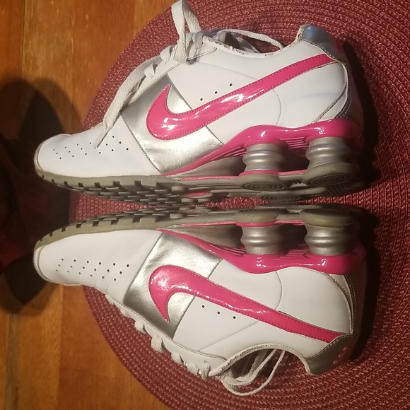 Nike Shox. Size 6.5 - Picture 6 of 11